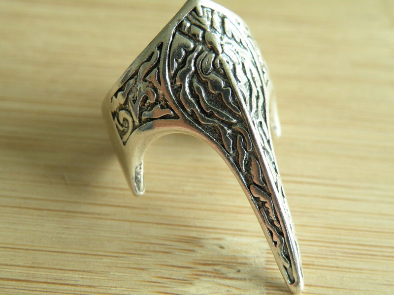 Ornate Claw ring Ring Size 10 Carousel 1