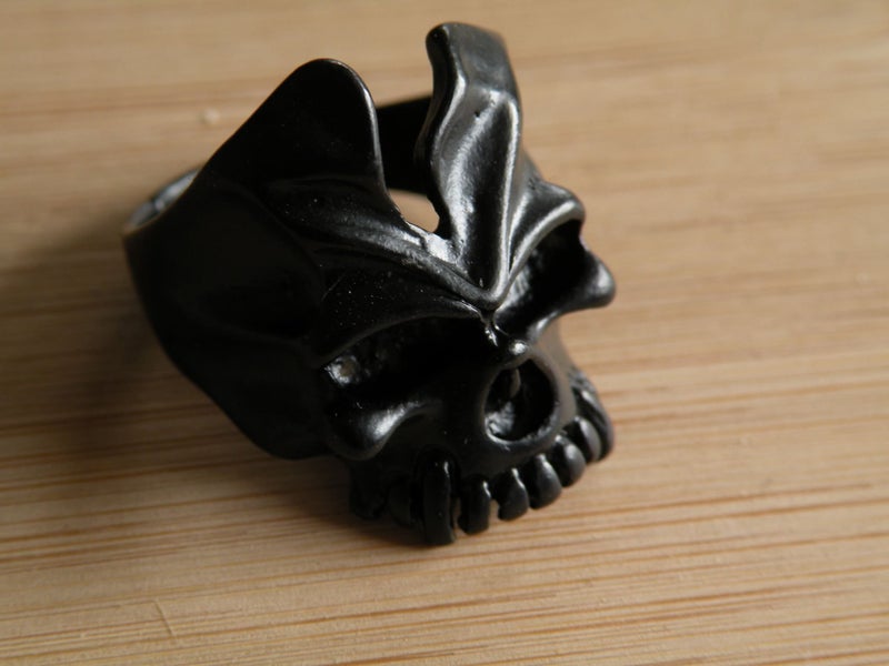 Black Split Skull Ring Size 11 Carousel 1