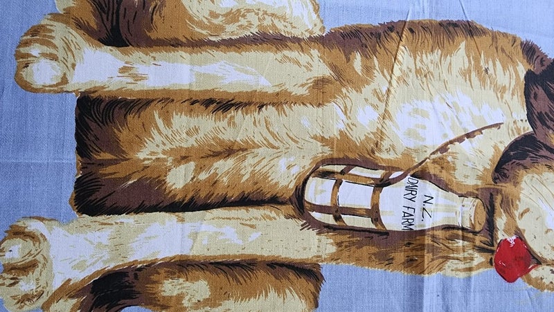 ~" Dog N.Z. Dairy Farm Vintage Tea Towel "~ Carousel 6