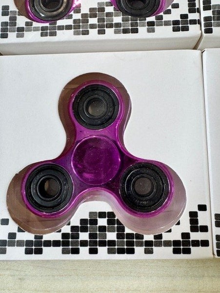 12 x Pink/Purple Fidget Spinners Carousel 2