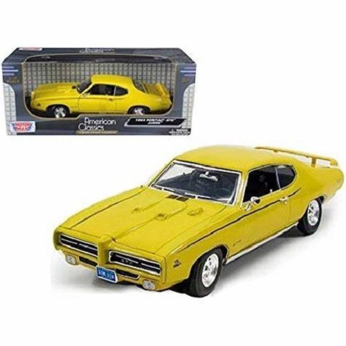 1/18 1969 Pontiac GTO Judge Carousel 1