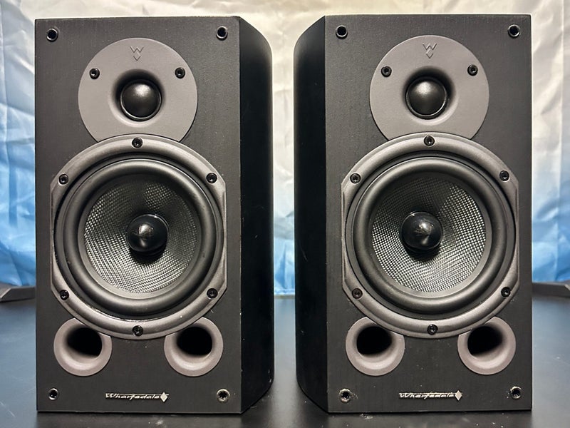 Wharfedale Diamond 9.1 Bookshelf Speakers Black or Rosewood Carousel 2