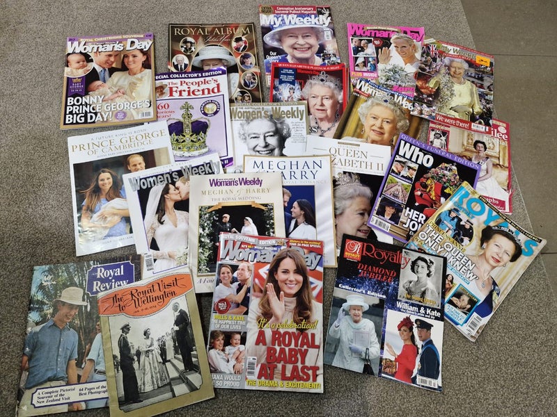 Royal collector edition magazines Carousel 1