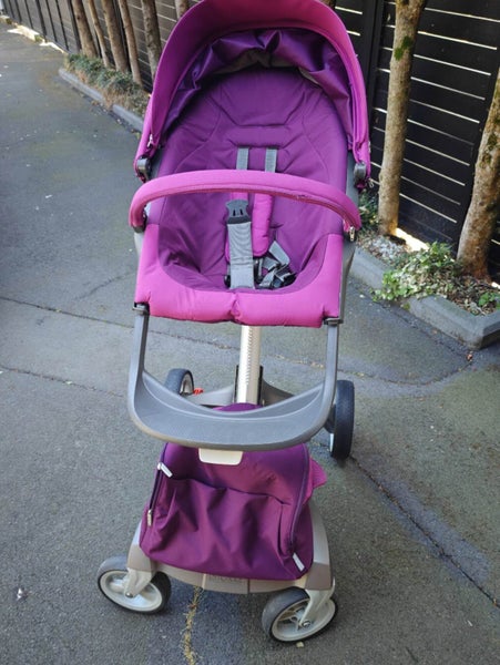 Stokke Xplory Stroller with Maxi Cosi 360 capsule with attachement Carousel 1