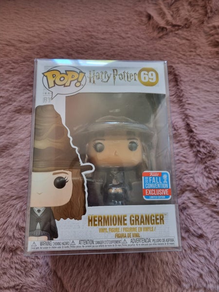 Funko Pop! Vinyl: Harry Potter - Hermione Granger (Sorting Hat) NYCC Exclusive Carousel 1
