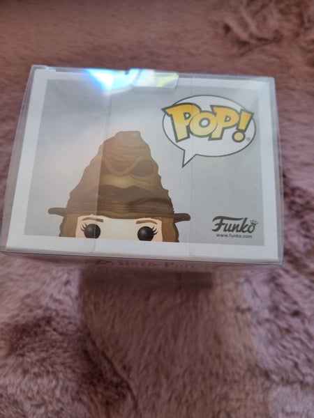 Funko Pop! Vinyl: Harry Potter - Hermione Granger (Sorting Hat) NYCC Exclusive Carousel 6