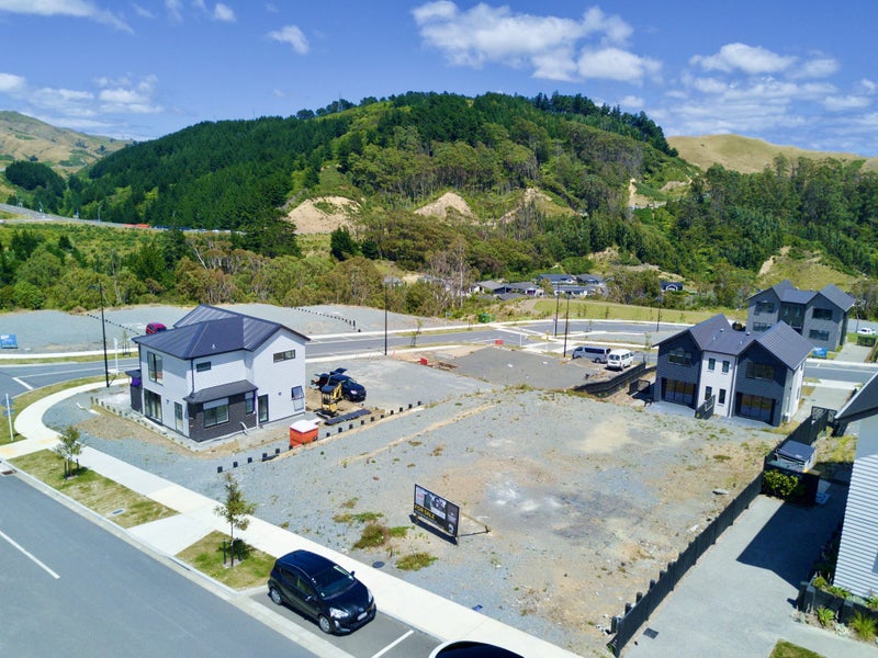 Image 2 of 16