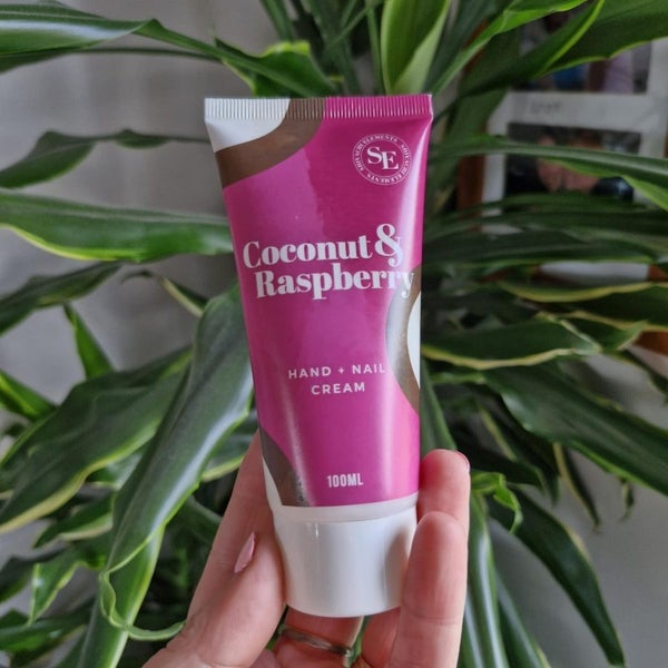 Brand-New Hand Creams (22-Pack) – Assorted Scents! Carousel 5