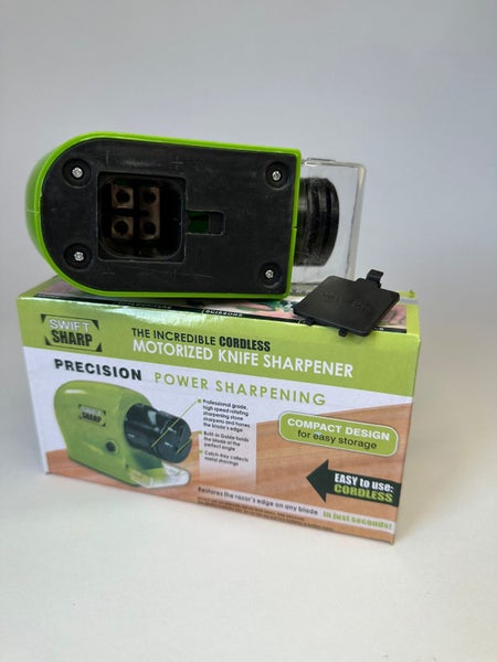 Knife and Scissors Sharpener - Battery Operated Carousel 4