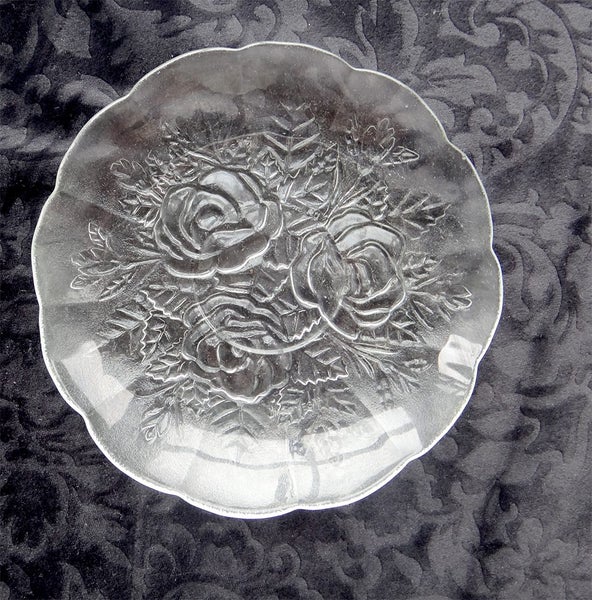 glass plates (rose pattern x3, leaf pattern x 2) Carousel 3