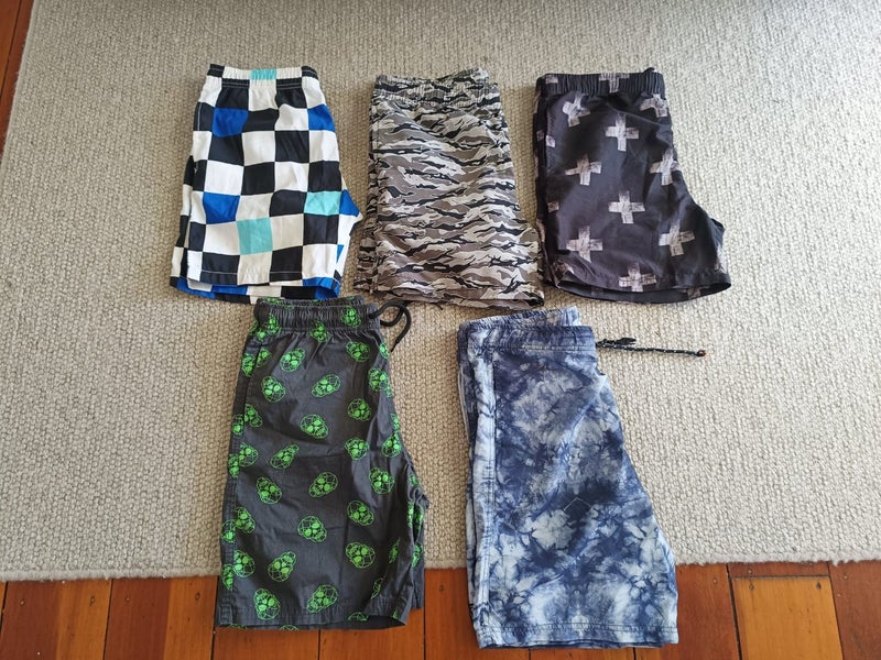 5 x Boys Volley Boardshorts (Tilt, Young Originals) Size 16yrs Carousel 1