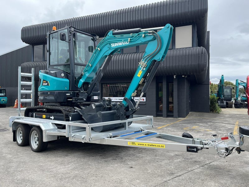 Sunward SWE25UF Cabin 2.5Ton Digger trailer pac... Carousel 1