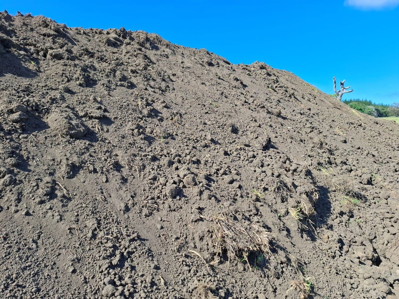 Unscreened Topsoil - Delivery Included Carousel 2