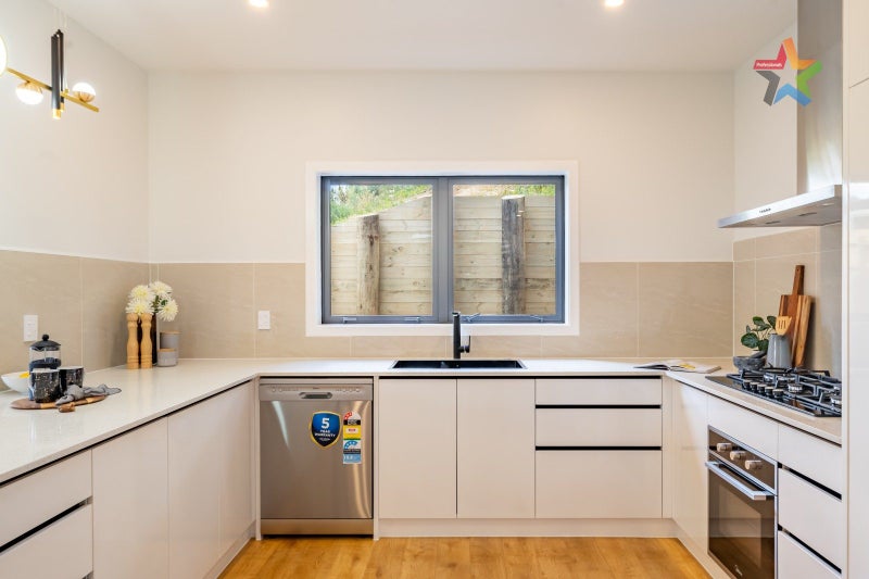 NEW BUILD - STANDALONE - GARAGING - 186sqm62864775579011113