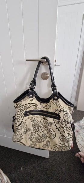 Isoki, Nappy Bag with Accessories!! Carousel 1