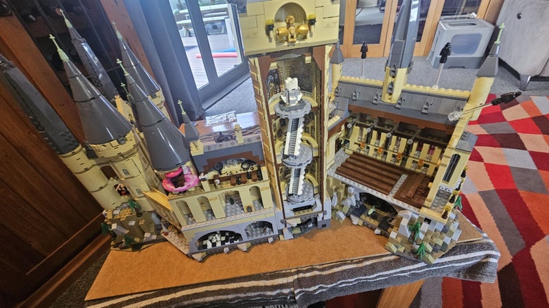 LEGO Harry Potter 71043 ~ Hogwarts Castle Carousel 20