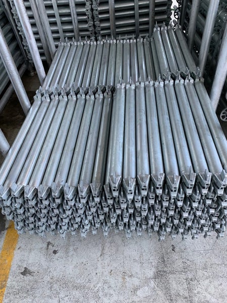 2.07m Ringlock Scaffolding Ledgers Carousel 2