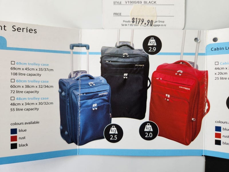 Voyager Large 69cm Ultra Lightweight 2.9kg Suitcase62863863627905113