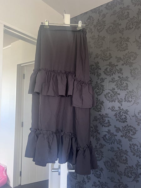 $1 RES - Black maxi skirt size 12 Carousel 1