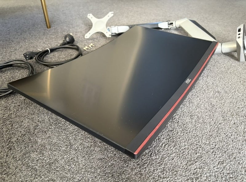 AOC 24” Curved 1080p 144hz Monitor Carousel 2