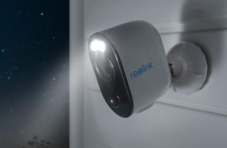 Reolink Argus 3 Pro 2K 4MP wire free outdoor Camera with motion spotlight Carousel 2