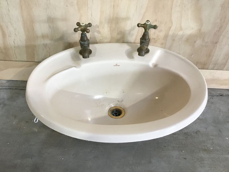 Kauri Vanity Top With Double Basins 1950w x 605d Carousel 2