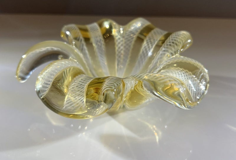 Vintage Murano Clover-Shaped Glass Bowl62865828823427112