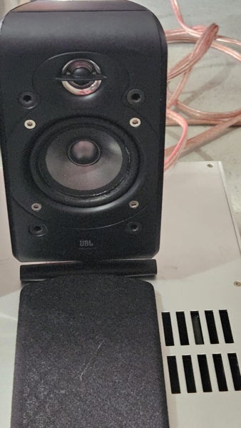 selection of loudspeakers Carousel 2