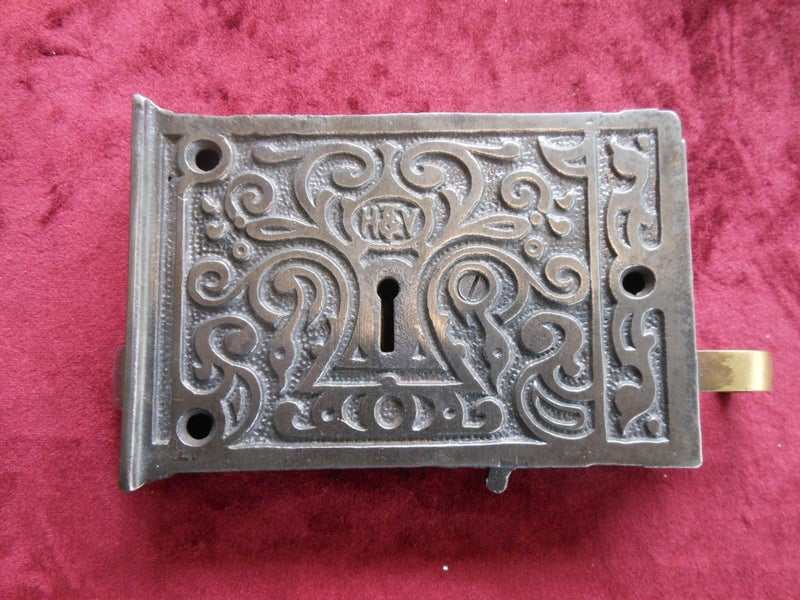 Old door lock Carousel 1