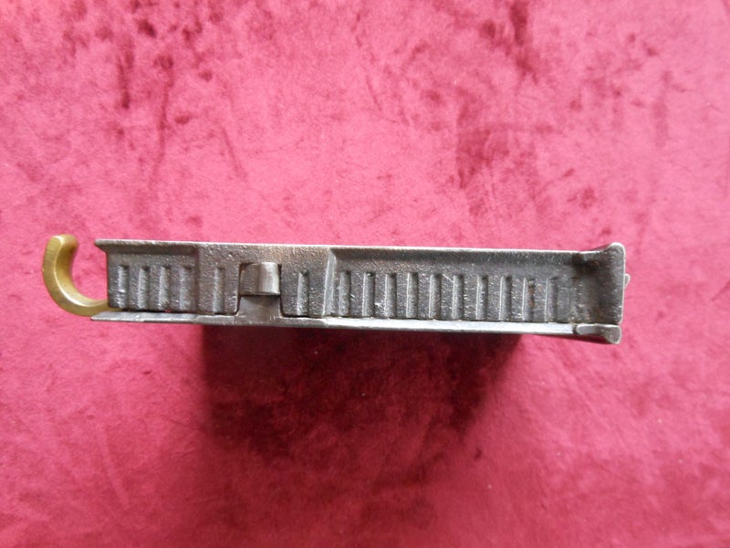Old door lock Carousel 7