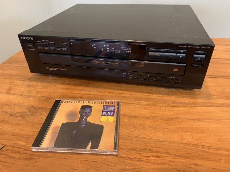 Excellent Sony CDP-C365 CD Player Carousel 1