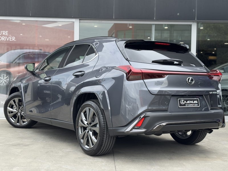 2025 Lexus UX 300h F Sport 2.0Ph62864754737411114