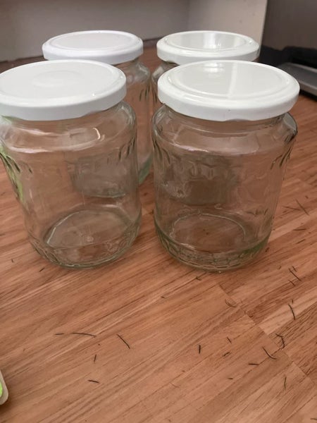 4 x glass storage jars Carousel 1