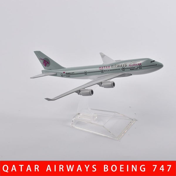 16cm Qatar Airways aeroplane model Boeing 747 Aircraft Model Planel Carousel 2