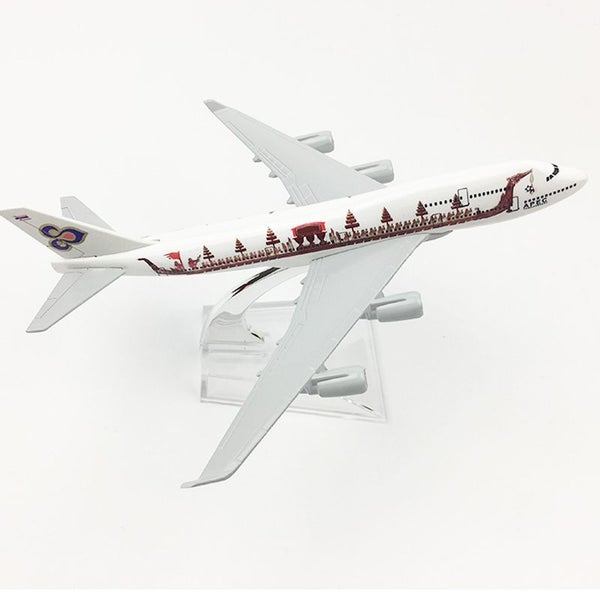 16cm Thai Dragon Boat Boeing 747 Airplane Model Airplane Diecast Carousel 2