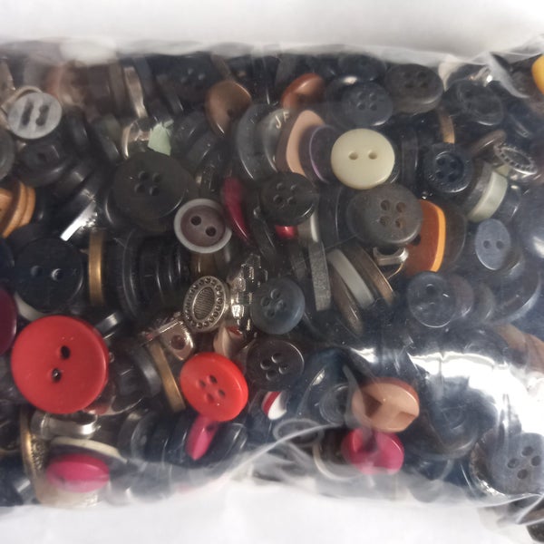 300 gram of mix bulk lot of buttons all pre-packed Carousel 2