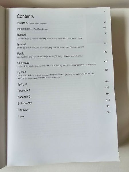 A Splendid Isolation Gisborne: East Coast 1950-2012. Huge 501 Page Softcover. Carousel 2