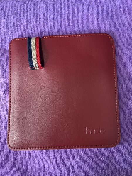 Kindle Leather Cover Red Carousel 1