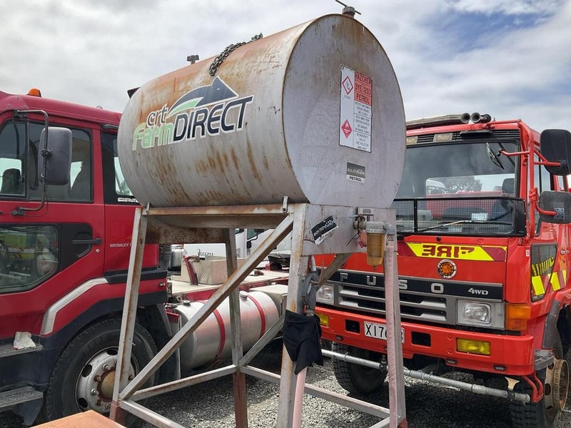 1500L Fuel Tank Carousel 2