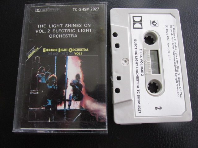 ELECTRIC LIGHT ORCHESTRA - THE LIGHT SHINES ON VOL 2 Carousel 1