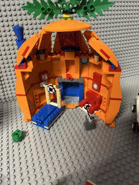 LEGO SPONGEBOB - 3834 & 3830 Carousel 2