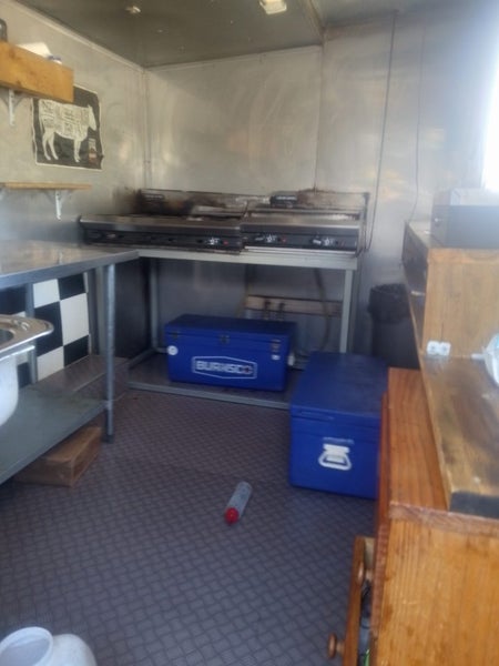 Food trailer business63617296802050112