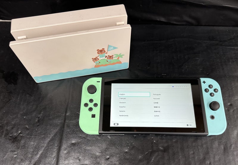 Nintendo Switch HAC-001(01) V1 With Docking Station (PU14 Cubby) Carousel 1