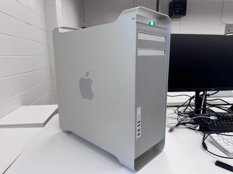 Mac Pro, 2x 3.46 GHz 6-Core Intel Xeon, 48GB Ram, 512 SSD, RX580 Carousel 2