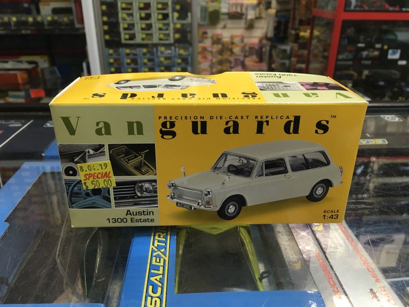 1/43 LLEDO VANGUARDS AUSTIN 1300 ESTATE - SNOWBERRY WHITE #VA56000 Carousel 1