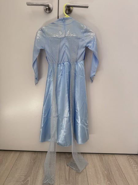 Brand new Elsa costume (for 110cm) Carousel 4
