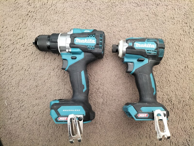 MAKITA 40V Drill set plus sledge and club hammer Carousel 1
