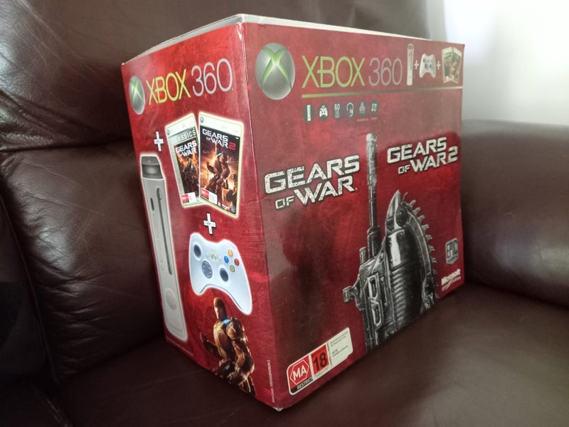 Xbox 360 Console // Gears of War bundle Carousel 1