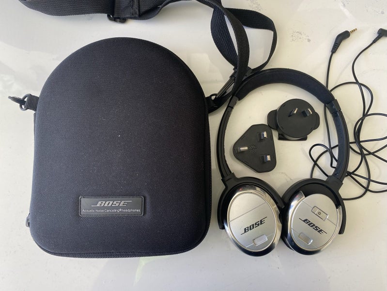 Bose QuietComfort 3 Carousel 1