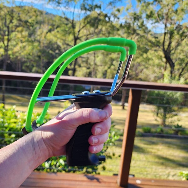 Venom Slingshot Striker Pack Carousel 7